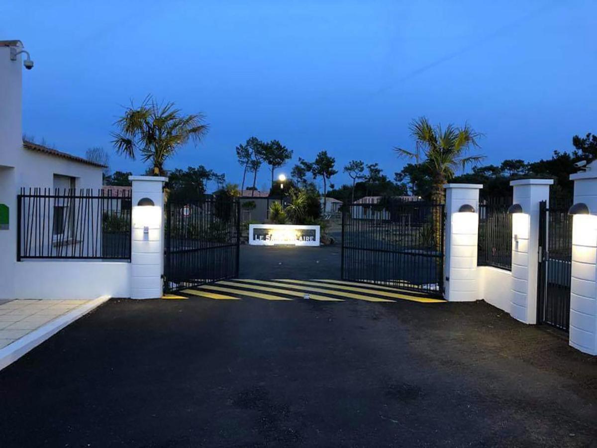 Chalet Pour 6, Domaine Avec Piscine سا يْليرْ دو ري المظهر الخارجي الصورة