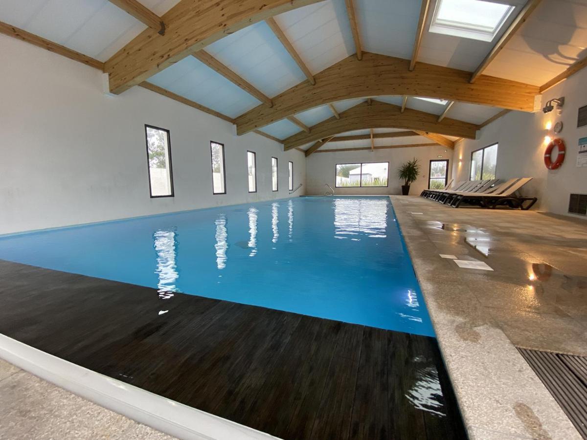 Chalet Pour 6, Domaine Avec Piscine سا يْليرْ دو ري المظهر الخارجي الصورة